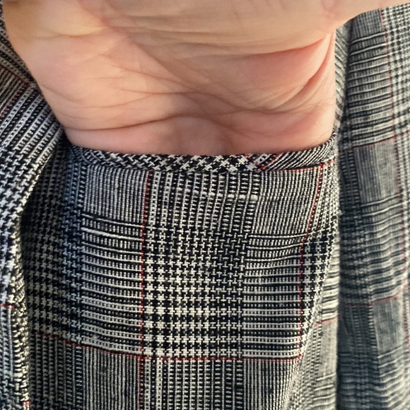 Doncaster Plaid Blazer Size 10P - Picture 5 of 10